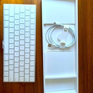 Apple MLA22LL Magic Keyboard - White - Brand New Retails $99 + Tax